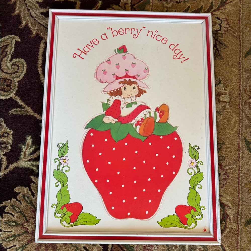 Strawberry Shortcake vintage picture in excellent condition.